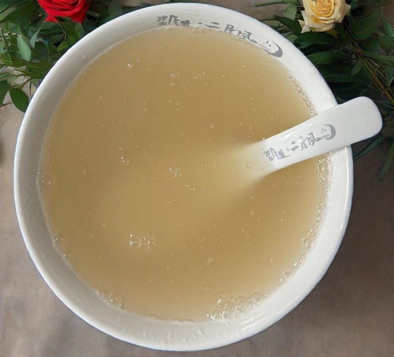 1753779733864317.jpg 沖熟后的野生葛根粉.jpg